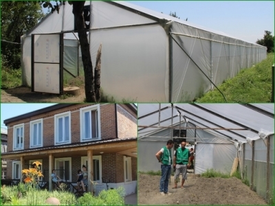 The construction of a greenhouse continues in Baisubani